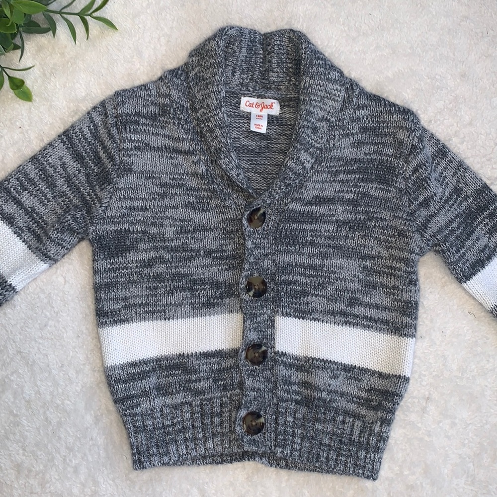 Cat & Jack Gray and White Sweater 18M Buttons EUC